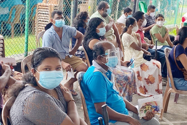 2021.05.15 කොවිඩ් එන්නත ලබා දීම අත්තිඩිය
